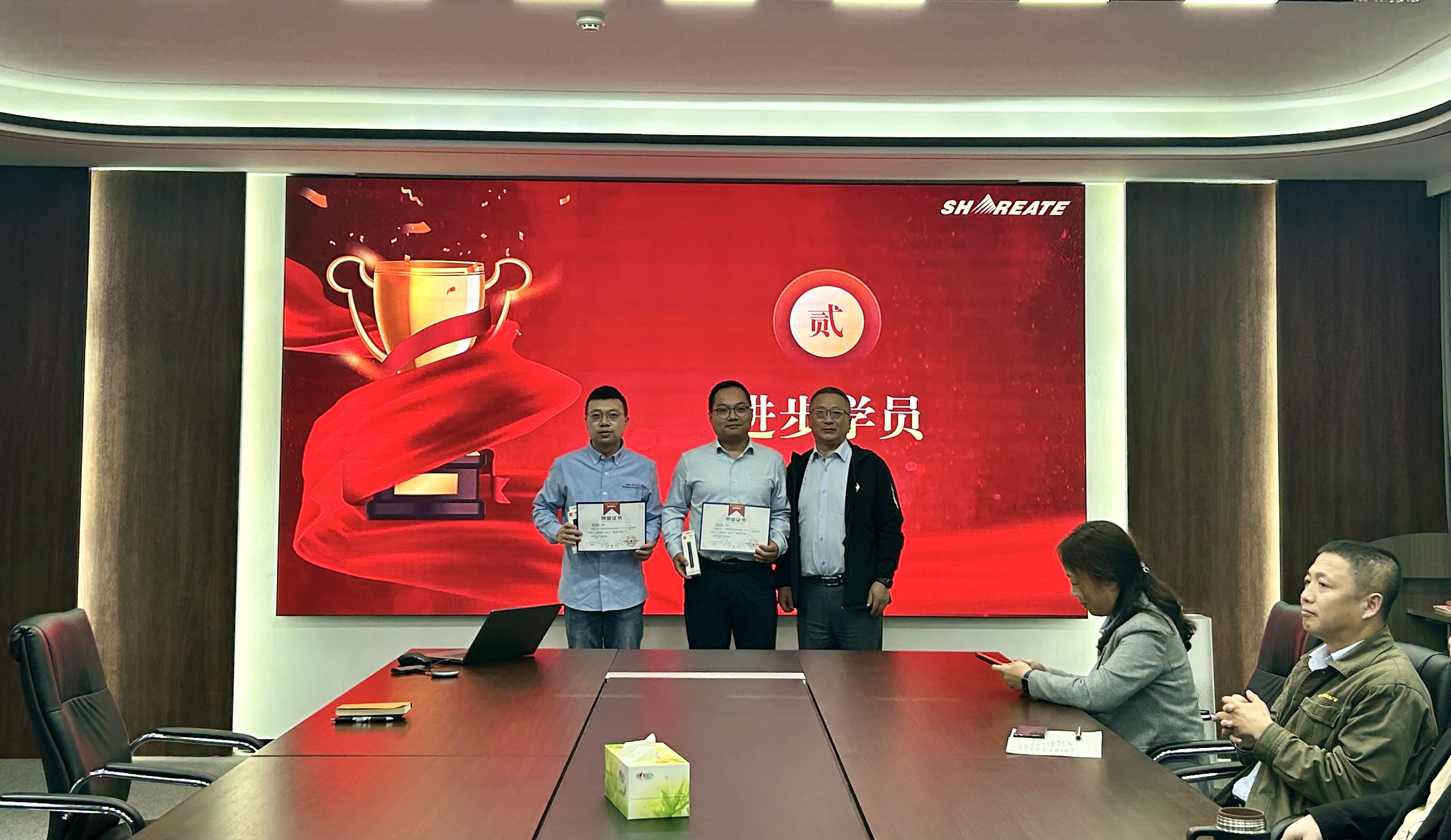 e7d02d19cfddb6ea5feec052dad1015